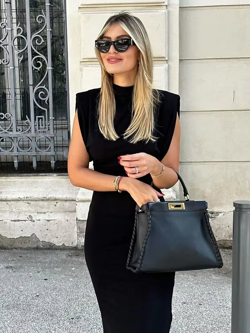 Effortless Elegance: The Black Slim Midi Dress
